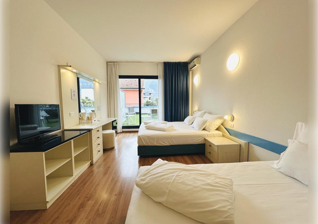Hi Hotels Рива дел Гарда Екстериор снимка